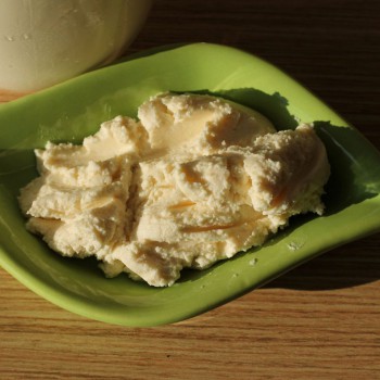 Antakya Keçi Tuzlu Yoğurdu 1 KG